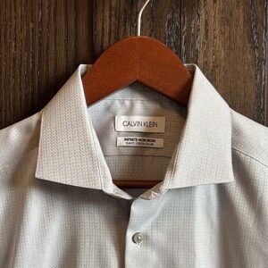 Calvin Klein Light Gray Subtle Textured Dress Shirt